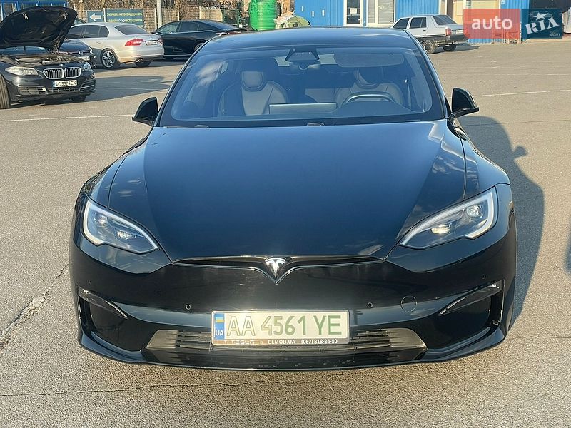 Tesla Model S 2022