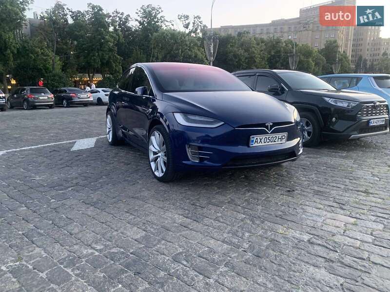 Tesla Model X 2017