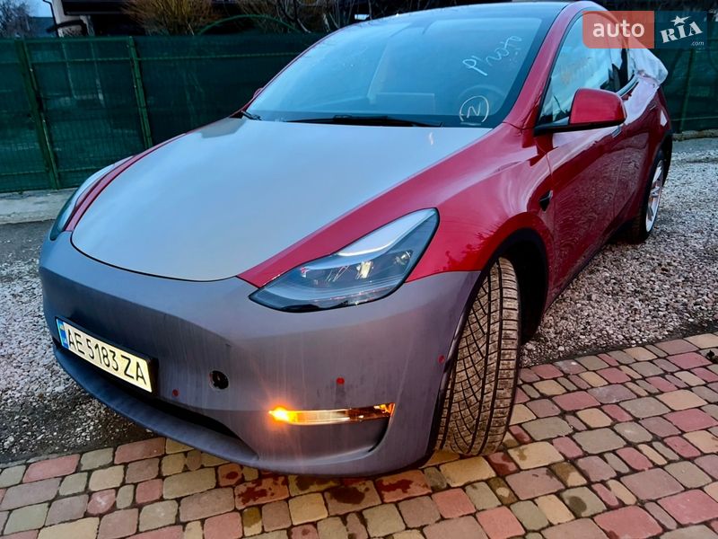 Tesla Model Y 2021