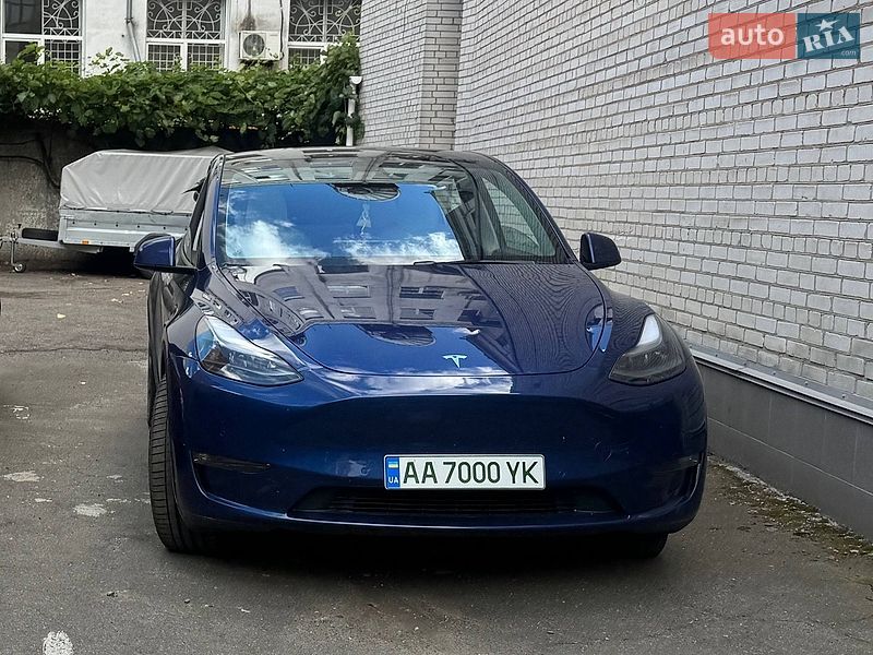 Tesla Model Y 2021