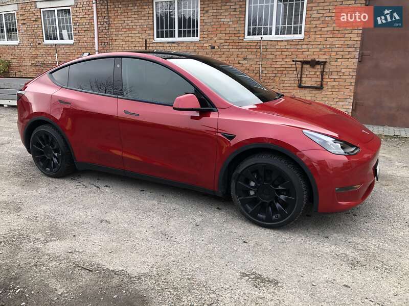 Tesla Model Y 2021