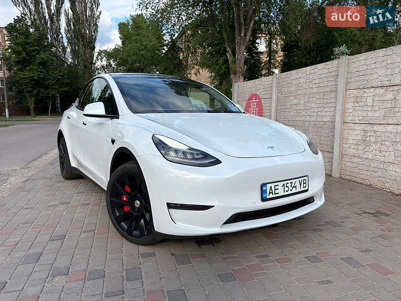 Tesla Model Y 2021
