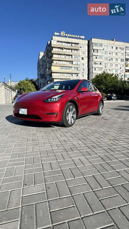 Tesla Model Y 2020