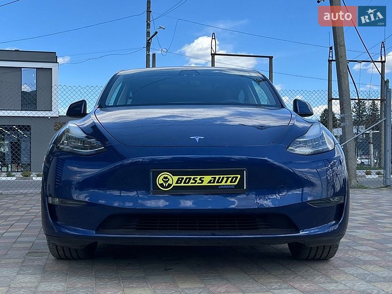 Tesla Model Y 2021
