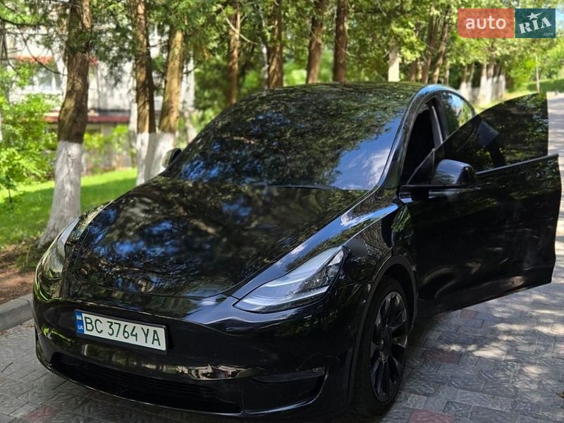 Tesla Model Y 2020
