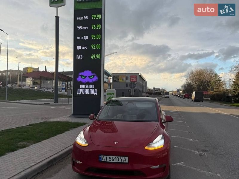 Tesla Model Y 2021