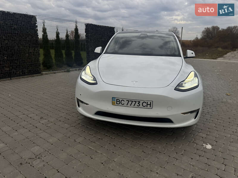 Tesla Model Y 2020
