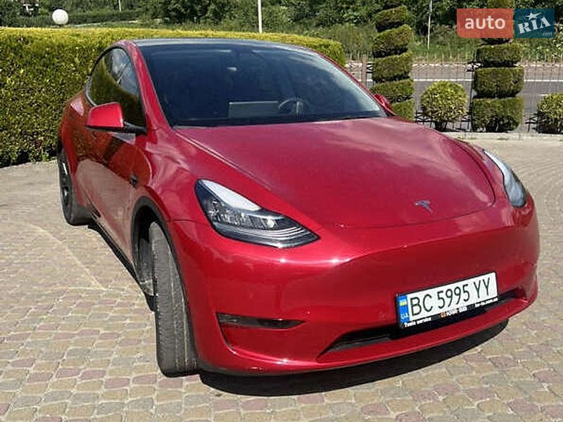Tesla Model Y 2021