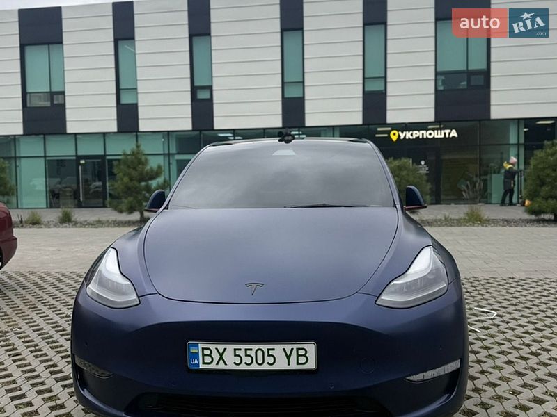 Tesla Model Y 2021