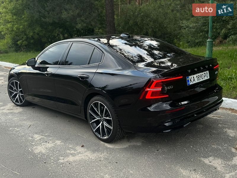 Volvo S60 2024