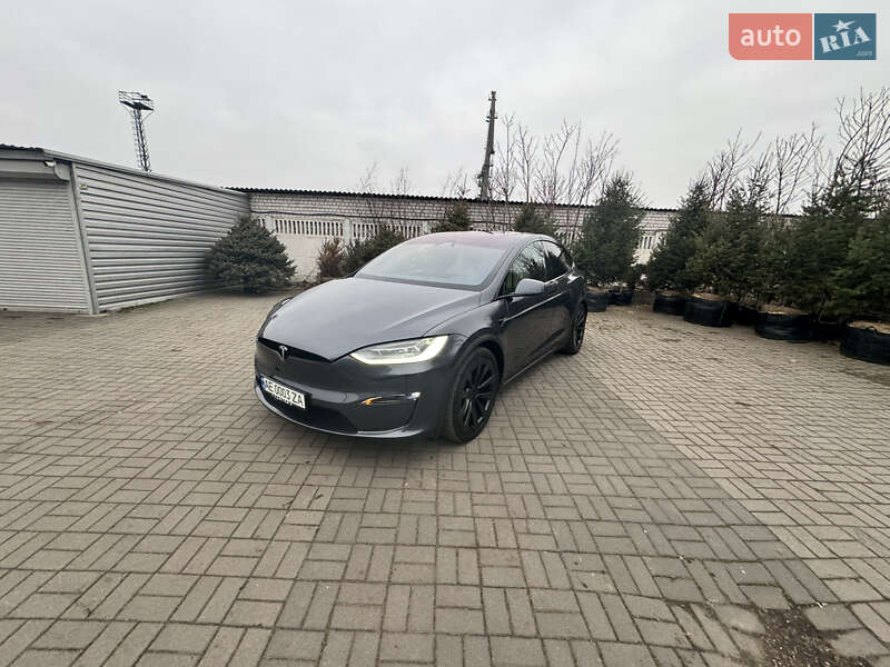 Tesla Model X 2022