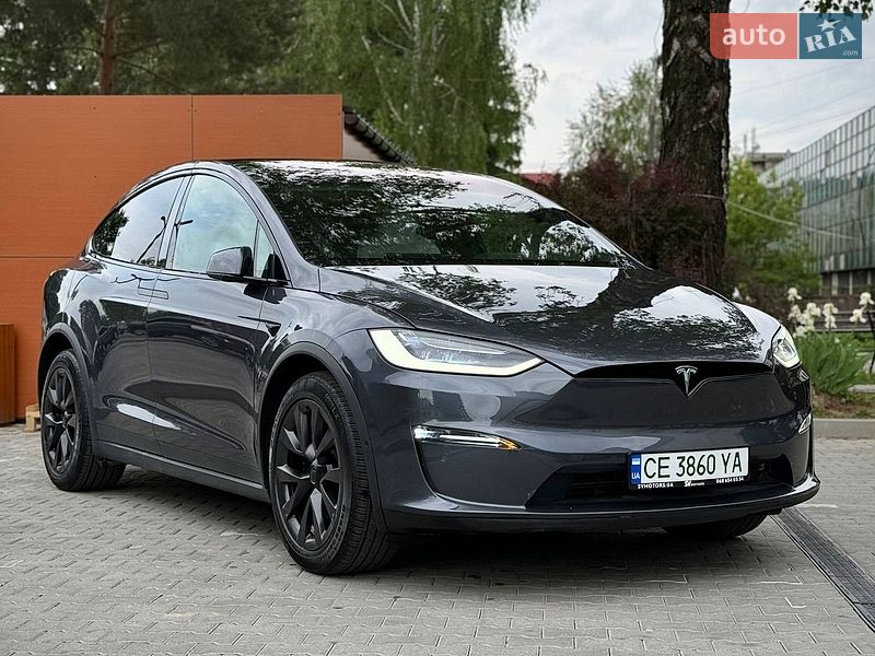 Tesla Model X 2022