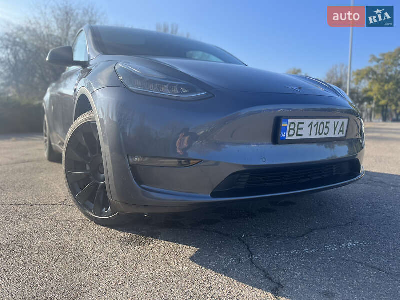 Tesla Model Y 2022