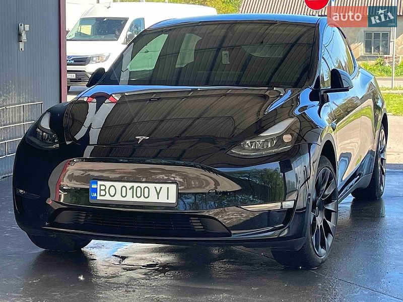 Tesla Model Y 2023