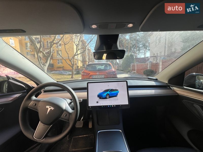 Tesla Model Y 2023