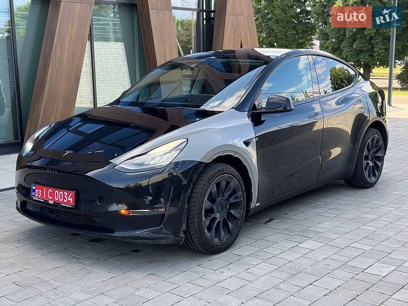 Tesla Model Y 2022