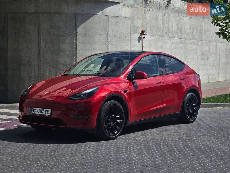 Tesla Model Y 2023