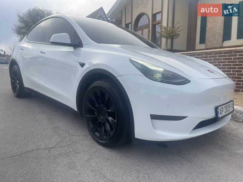 Tesla Model Y 2022