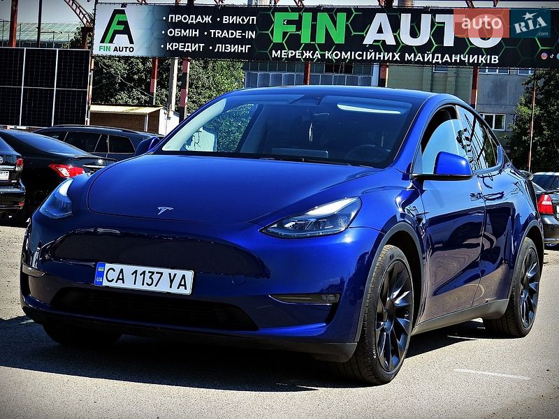 Tesla Model Y 2023