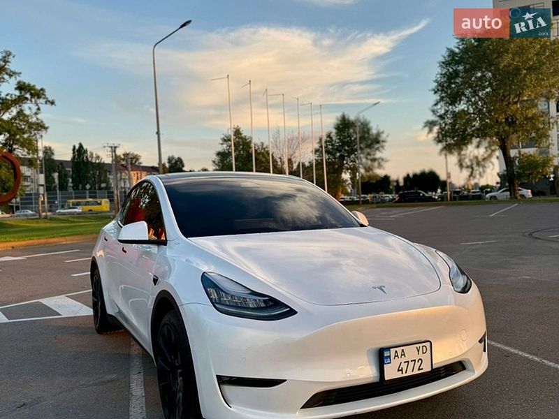 Tesla Model Y 2022