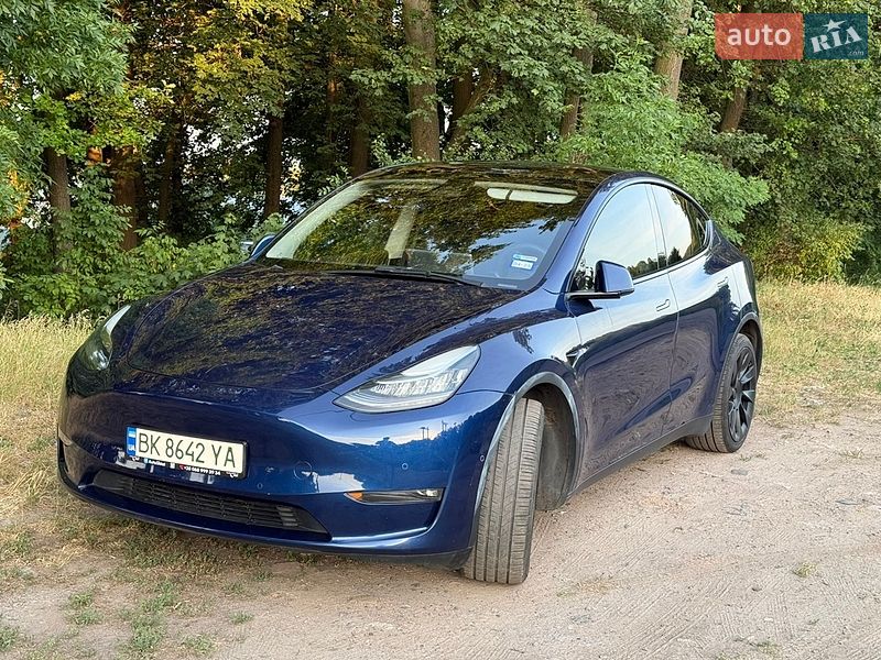 Tesla Model Y 2022