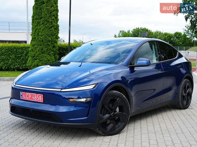 Tesla Model Y 2025