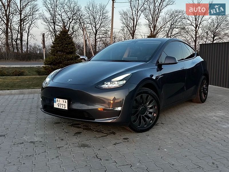 TESLA Model Y 2022
