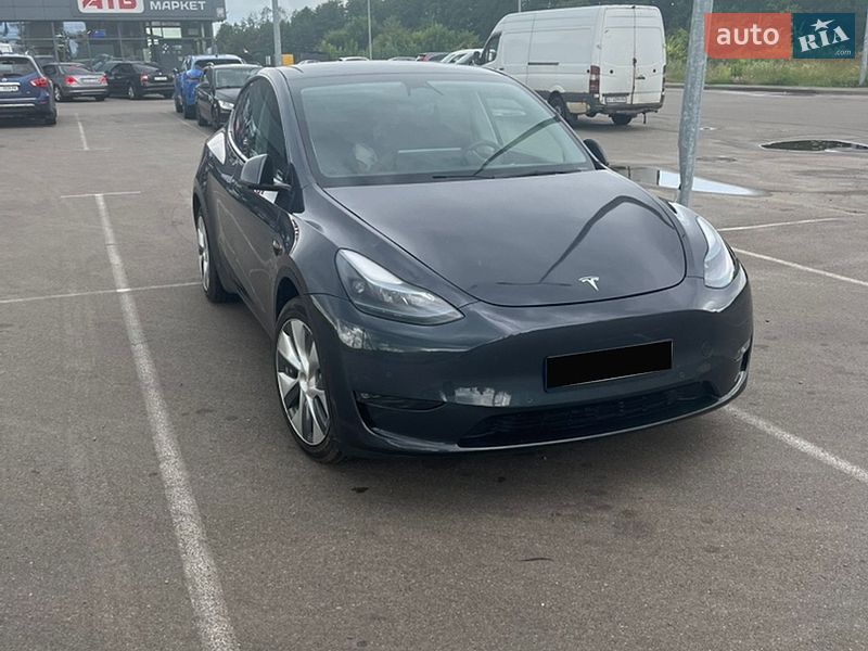 Tesla Model Y 2022