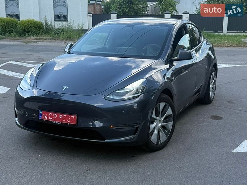 Tesla Model Y 2022