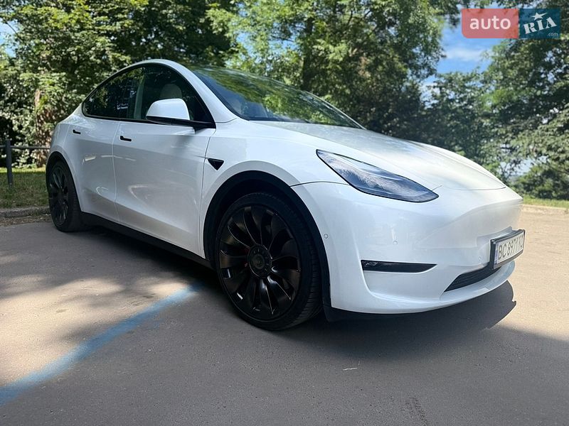 Tesla Model Y 2022
