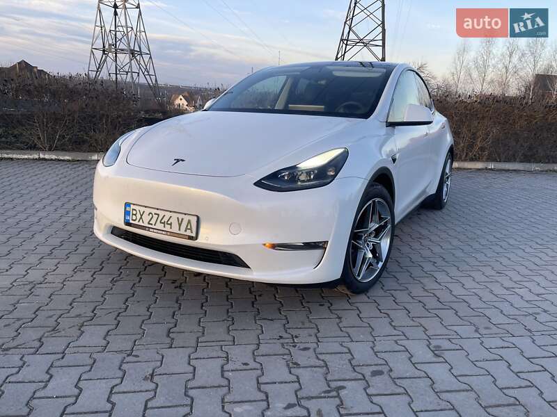 Tesla Model Y 2022