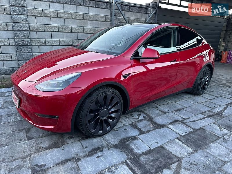 Tesla Model Y 2023