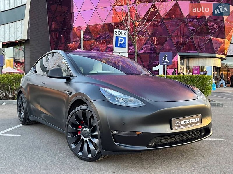 Tesla Model Y 2022