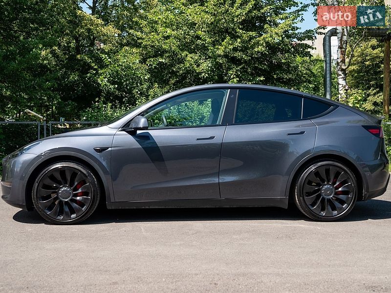 Tesla Model Y 2022