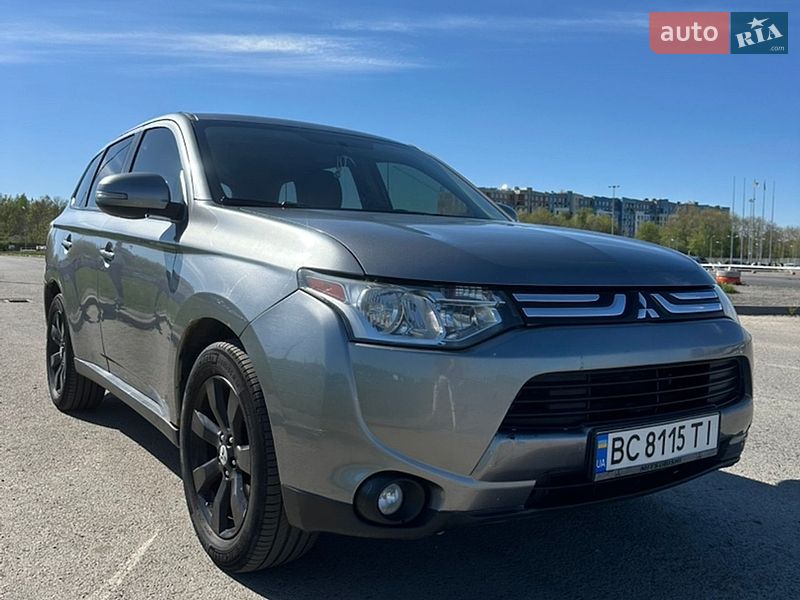 Mitsubishi Outlander 2013