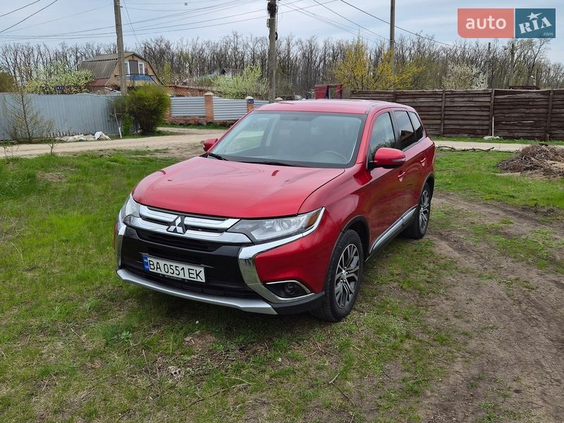 Mitsubishi Outlander 2015