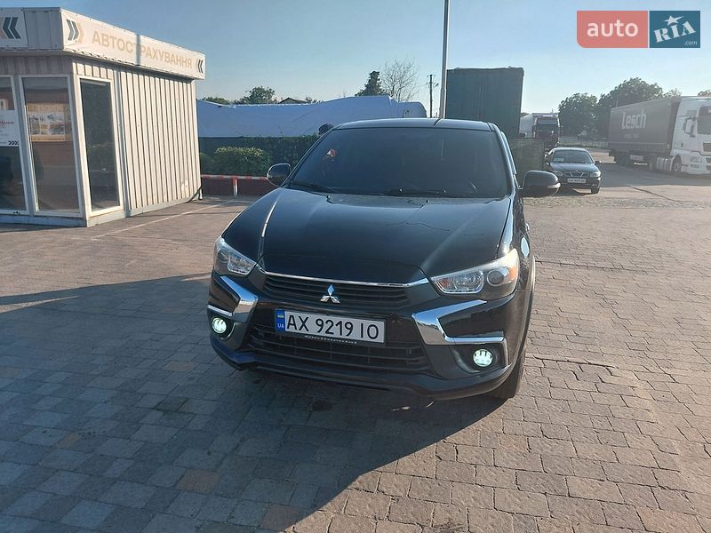 Mitsubishi Outlander 2016