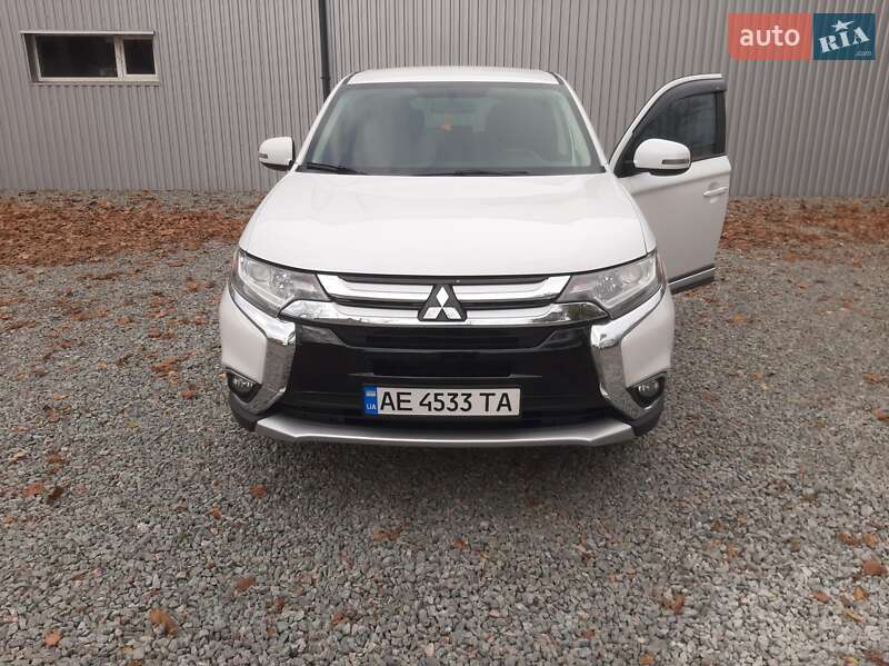 Mitsubishi Outlander 2017