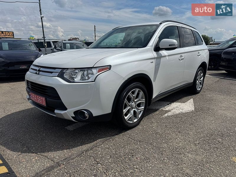 Mitsubishi Outlander 2014