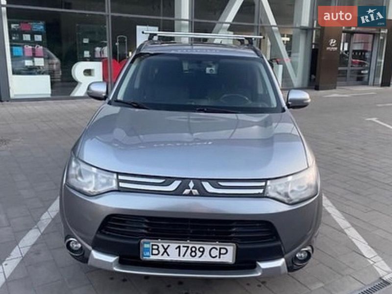 Mitsubishi Outlander 2015