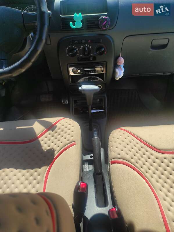 Daihatsu Cuore 2005