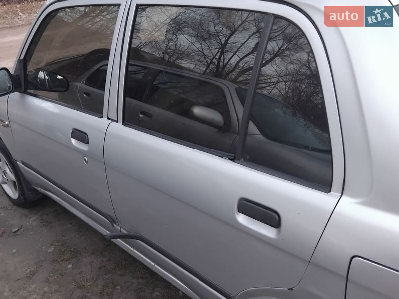 Daihatsu Cuore 1999