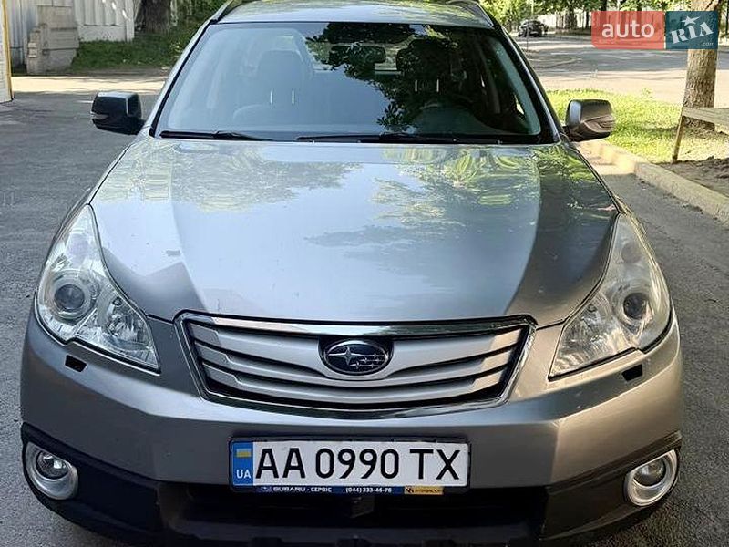Subaru Outback 2011