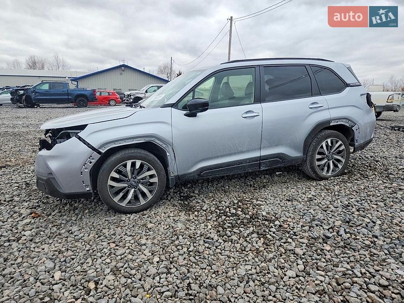 Subaru Forester 2025