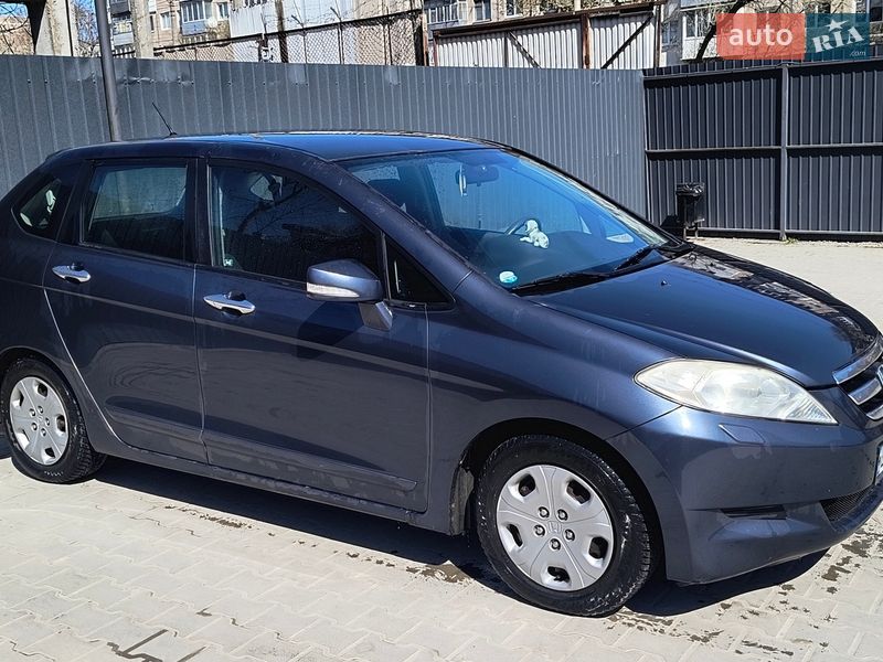 Honda FR-V 2005