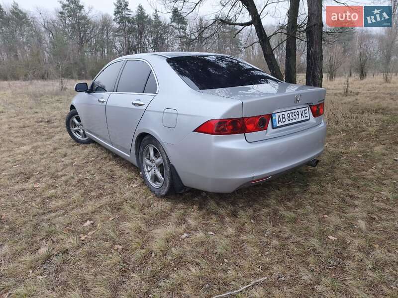 Honda Accord 2003
