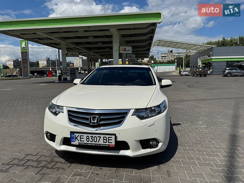 Honda Accord 2011