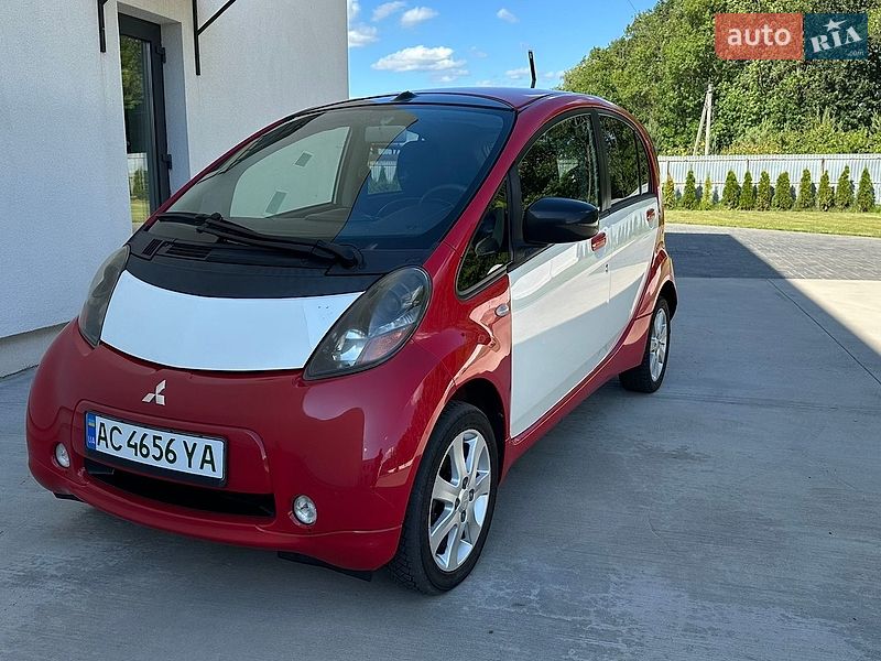 Mitsubishi i-MiEV 2012