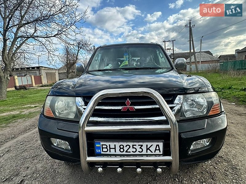 Mitsubishi Pajero 2001