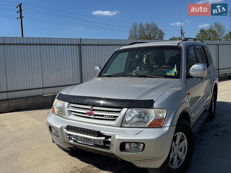 Mitsubishi Pajero 2002